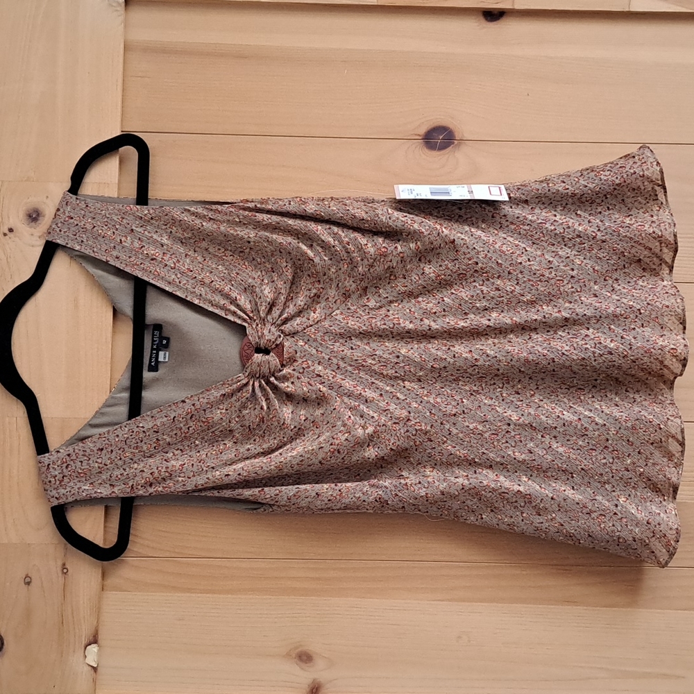 Ann Klein 100% Silk Sleeveless Top.  BNWT.  Size 12